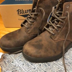 Blundstone Original Lace Up 1450 Boots. Women 9.5